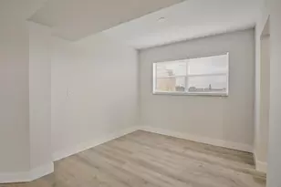 3590 Via Poinciana, Lake Worth, FL 33467 - Photo 6