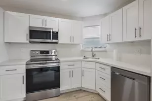 3590 Via Poinciana, Lake Worth, FL 33467 - Photo 4