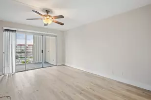 3590 Via Poinciana, Lake Worth, FL 33467 - Photo 10