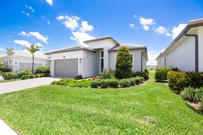 11338 SW Pietra Way, Port Saint Lucie, FL 34987 - Photo 4
