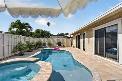 5378 Eagle Lake Drive, Palm Beach Gardens, FL 33418 - Photo 8