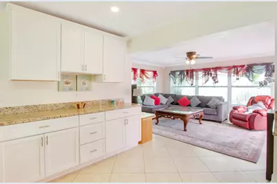 19185 SE Homewood Avenue, Jupiter, FL 33469 - Photo 4