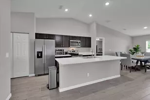 449 SE Whitmore Dr, Port Saint Lucie, FL 34984 - Photo 16