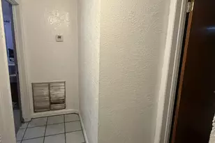 2071 NW 29th Terrace, Fort Lauderdale, FL 33311 - Photo 16