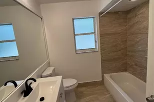 2927 Bogota Ave, Hollywood, FL 33026 - Photo 24