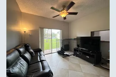 800 Cypress Park Way #M, Pompano Beach, FL 33064 - Photo 4