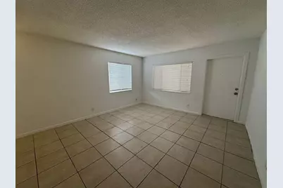 515 S Sequoia Drive #109, West Palm Beach, FL 33409 - Photo 8