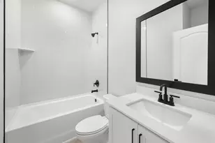8225 95th Ave, Vero Beach, FL 32967 - Photo 18