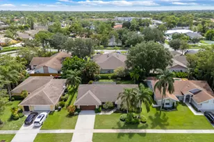 1532 Primrose Ln, Wellington, FL 33414 - Photo 38