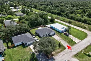 7726 102nd Ave, Vero Beach, FL 32967 - Photo 2