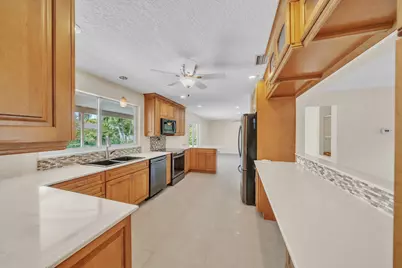 11901 NW 25th Street, Plantation, FL 33323 - Photo 18