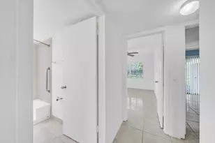 169 Suffolk E, Boca Raton, FL 33434 - Photo 16