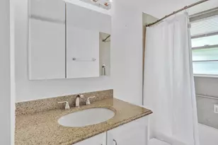 169 Suffolk E, Boca Raton, FL 33434 - Photo 26