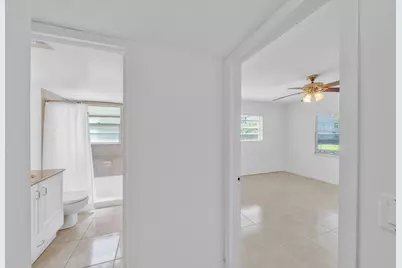 169 Suffolk E, Boca Raton, FL 33434 - Photo 22