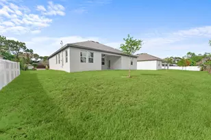 7876 104th Ave, Vero Beach, FL 32967 - Photo 4