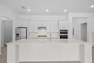 2082 Don Benito Wy, Naples, FL 34120 - Photo 10