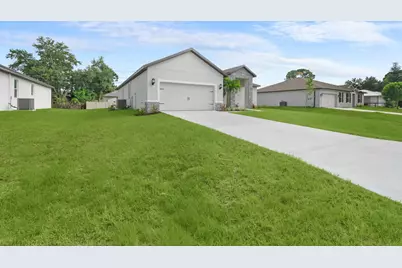 8016 102nd Court, Vero Beach, FL 32967 - Photo 2