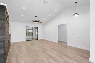 117 Sherwood Dr, Royal Palm Beach, FL 33411 - Photo 6