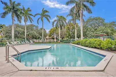 218 NW 75th Terrace, Plantation, FL 33317 - Photo 4
