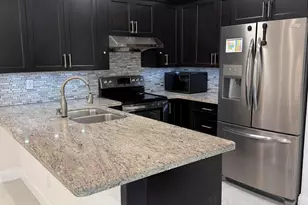 218 NW 75th Terrace, Plantation, FL 33317 - Photo 10