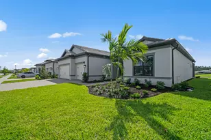 1992 Don Benito Wy, Naples, FL 34120 - Photo 2
