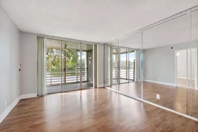 9450 Poinciana Place #211, Davie, FL 33324 - Photo 4