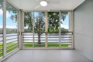 9450 Poinciana Pl, Davie, FL 33324 - Photo 12