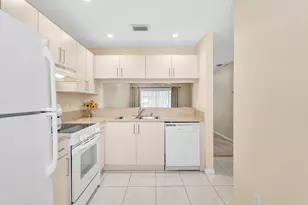 299 NW 36th Ave, Deerfield Beach, FL 33442 - Photo 16