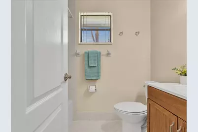 299 NW 36th Avenue, Deerfield Beach, FL 33442 - Photo 32