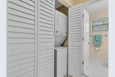 299 NW 36th Avenue, Deerfield Beach, FL 33442 - Photo 32