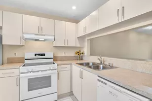 299 NW 36th Ave, Deerfield Beach, FL 33442 - Photo 14