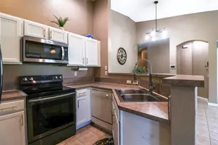 3133 Laurel Ridge Cir, Riviera Beach, FL 33404 - Photo 6