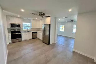 1134 6th St, Okeechobee, FL 34974 - Photo 2