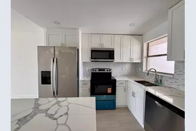 2831 E Sunrise Lakes Drive E #311, Sunrise, FL 33322 - Photo 2