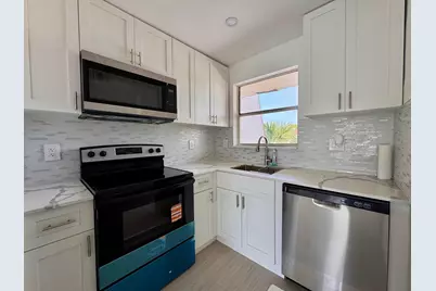 2831 E Sunrise Lakes Drive E #311, Sunrise, FL 33322 - Photo 10