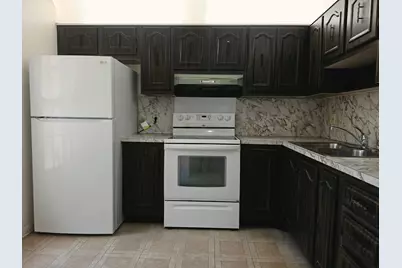 713 Nantucket Circle #B, Lake Worth, FL 33467 - Photo 4