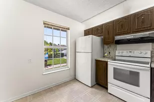 713 Nantucket Cir, Lake Worth, FL 33467 - Photo 4