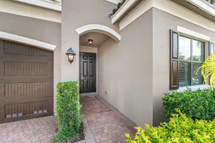 8109 Snowflake Obsidian Trail, Delray Beach, FL 33446 - Photo 4