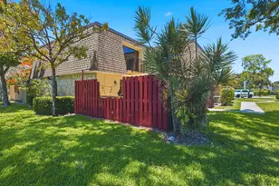2883 SW 22nd Cir, Delray Beach, FL 33445 - Photo 4