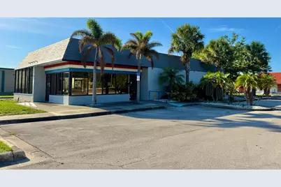 1520 Lakeview Drive, Sebring, FL  - Photo 1