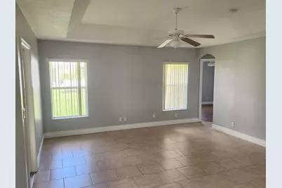 425 SW McComb Avenue, Port Saint Lucie, FL 34953 - Photo 4