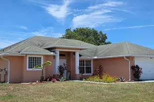 425 SW McComb Ave, Port Saint Lucie, FL 34953 - Photo 1