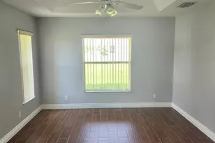 425 SW McComb Ave, Port Saint Lucie, FL 34953 - Photo 8