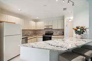 5750 Coach House Cir, Boca Raton, FL 33486 - Photo 8