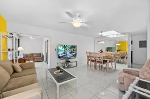 18762 Candlewick Dr, Boca Raton, FL 33496 - Photo 4