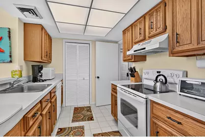 5188 Woodland Lakes Drive #332, Palm Beach Gardens, FL 33418 - Photo 6