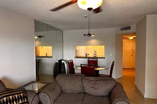 2423 NW 89th Dr, Coral Springs, FL 33065 - Photo 6