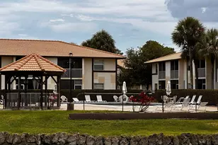 2423 NW 89th Dr, Coral Springs, FL 33065 - Photo 2