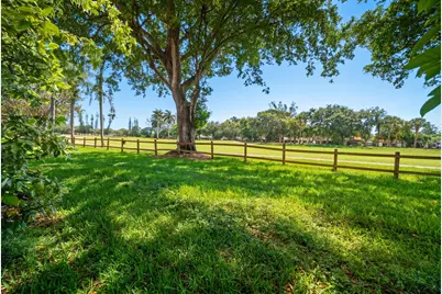 1391 E Golfview Drive #1391, Pembroke Pines, FL 33026 - Photo 28