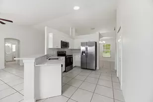 201 SW Amesbury Ave, Port Saint Lucie, FL 34953 - Photo 14